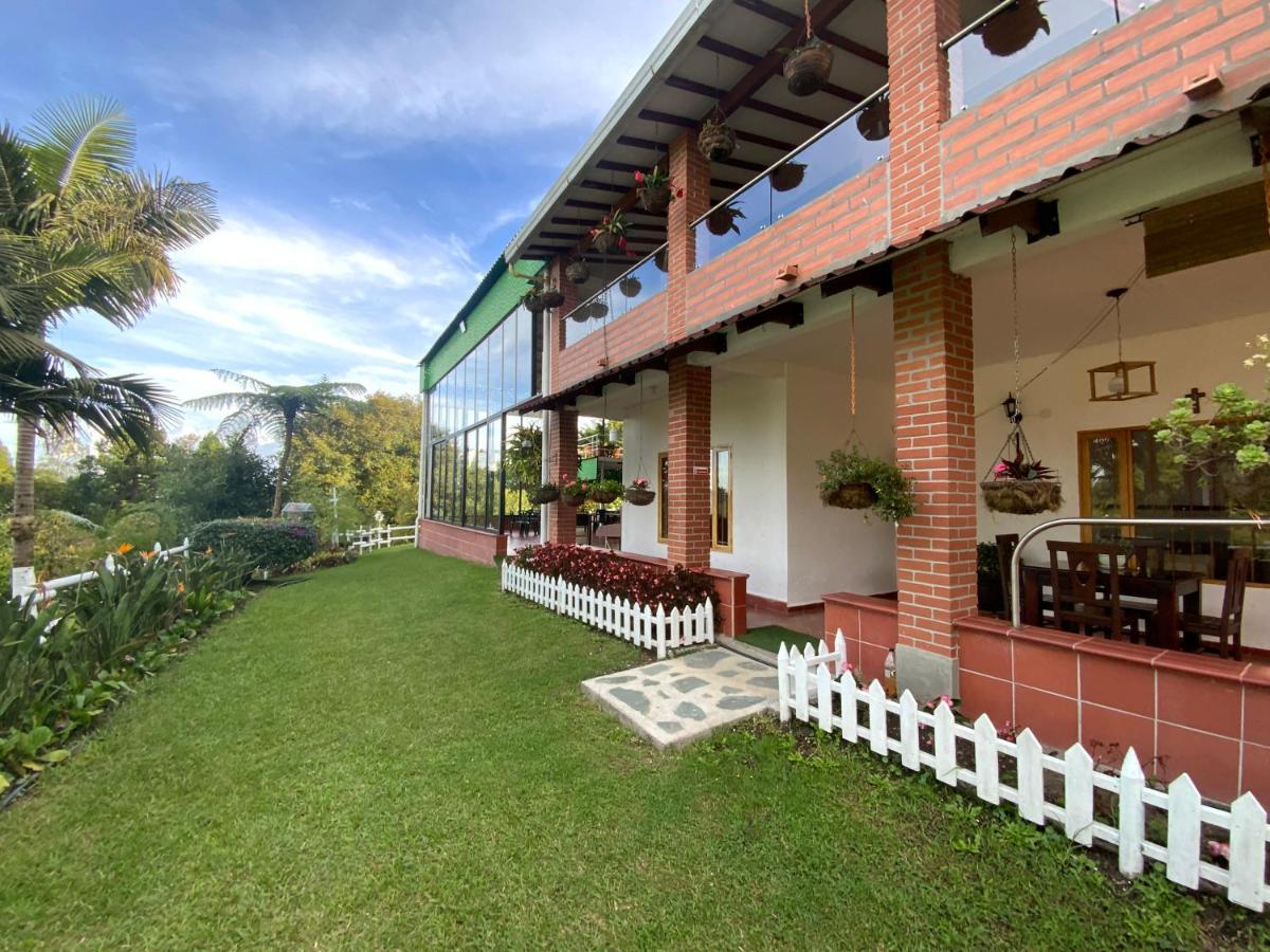 Finca Hotel 12 Palmas- Aeropuerto Jmc Ріонегро Екстер'єр фото